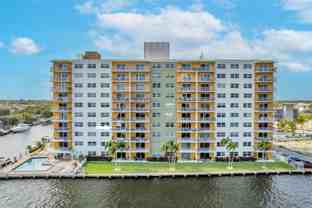 2900 Ne 30th St Apt 4i - Photo 1 of 1