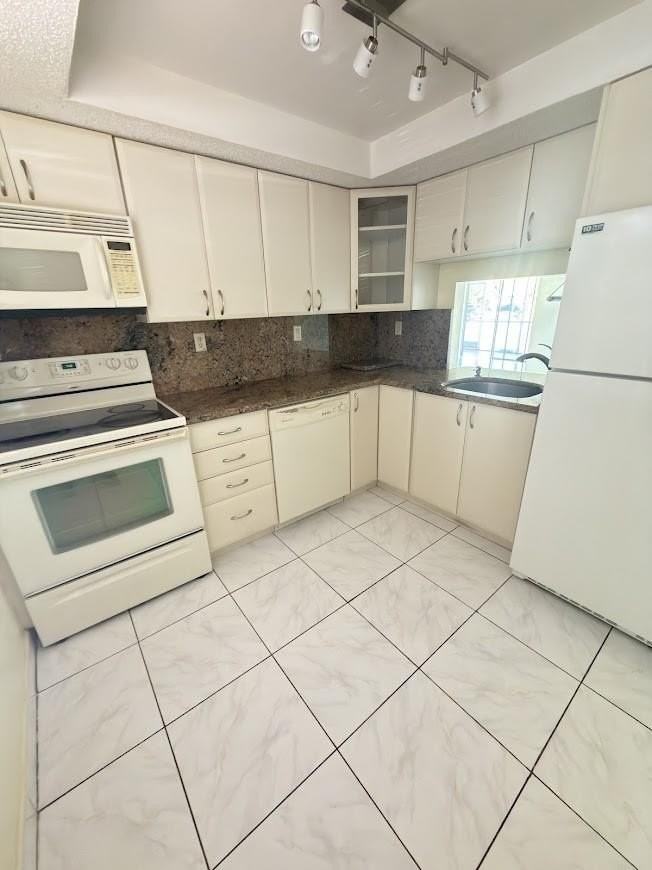9374 Sw 3rd St #708 - Photo 2 of 6