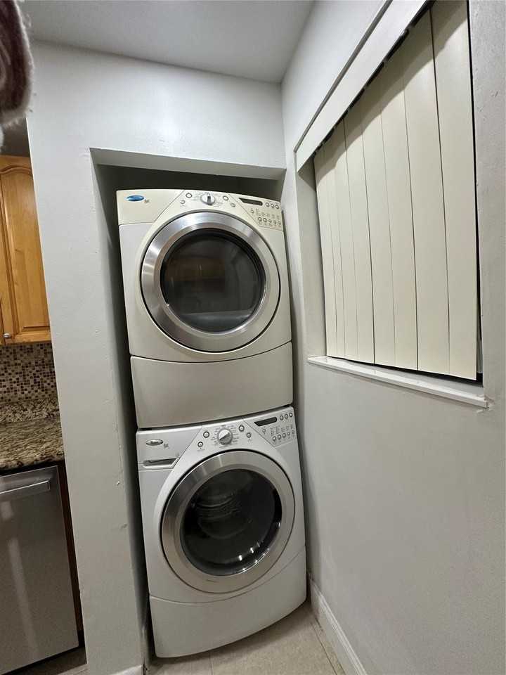 567 Trace Cir Apt 110 - Photo 4 of 15