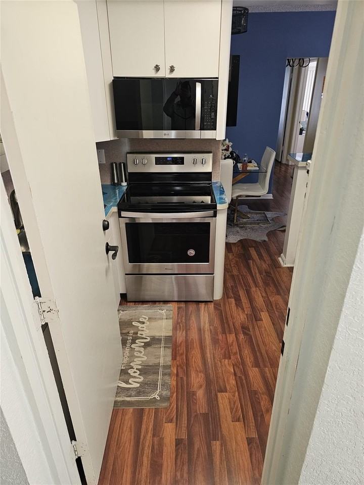 2260 Ne 67th St #1731 - Photo 5 of 25