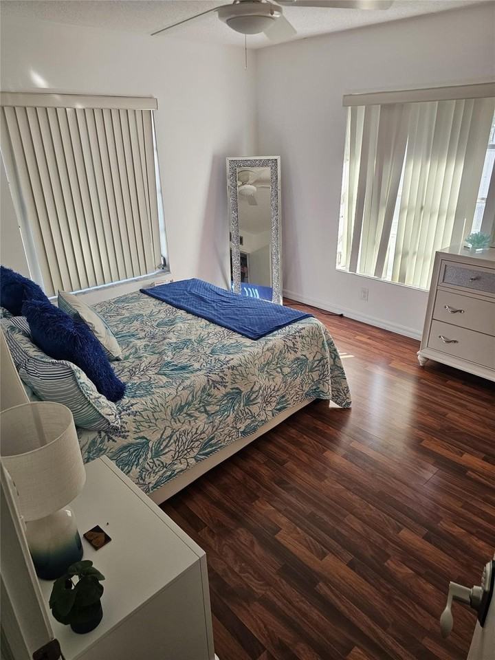 2260 Ne 67th St #1731 - Photo 6 of 25