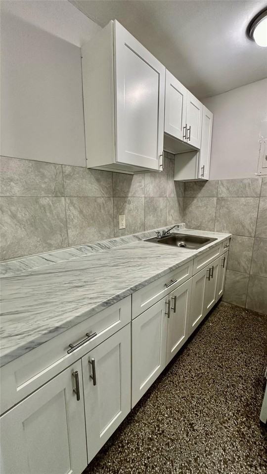 1100 Sw 28th St #5 - Photo 5 of 9