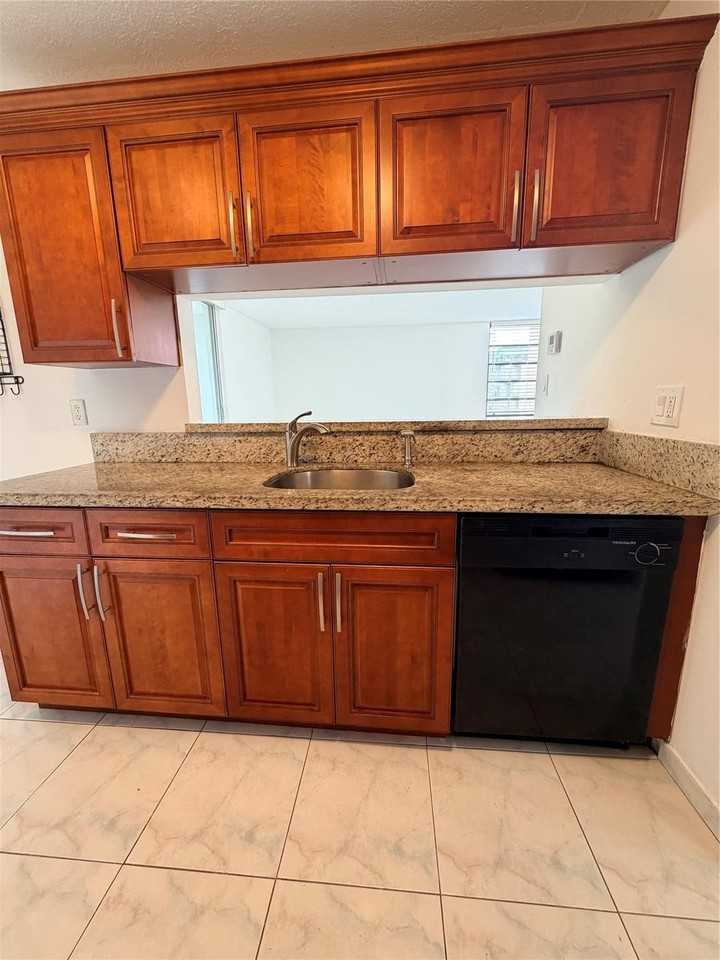 3100 N Pine Island Rd #310 - Photo 2 of 26