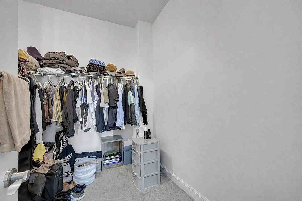 1614 Ne 9th St - Photo 7 of 42