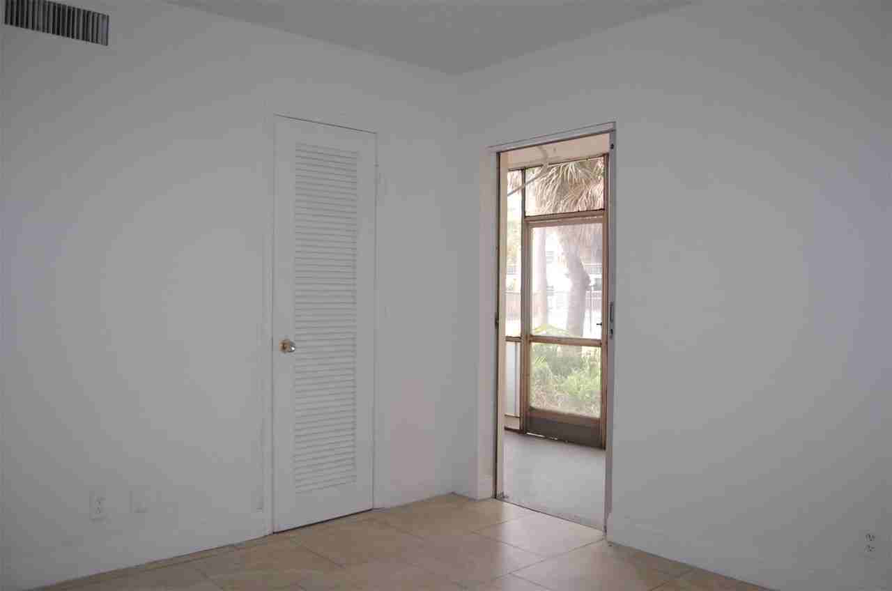 622 Nw 13th St Apt 13 - Photo 7 of 25