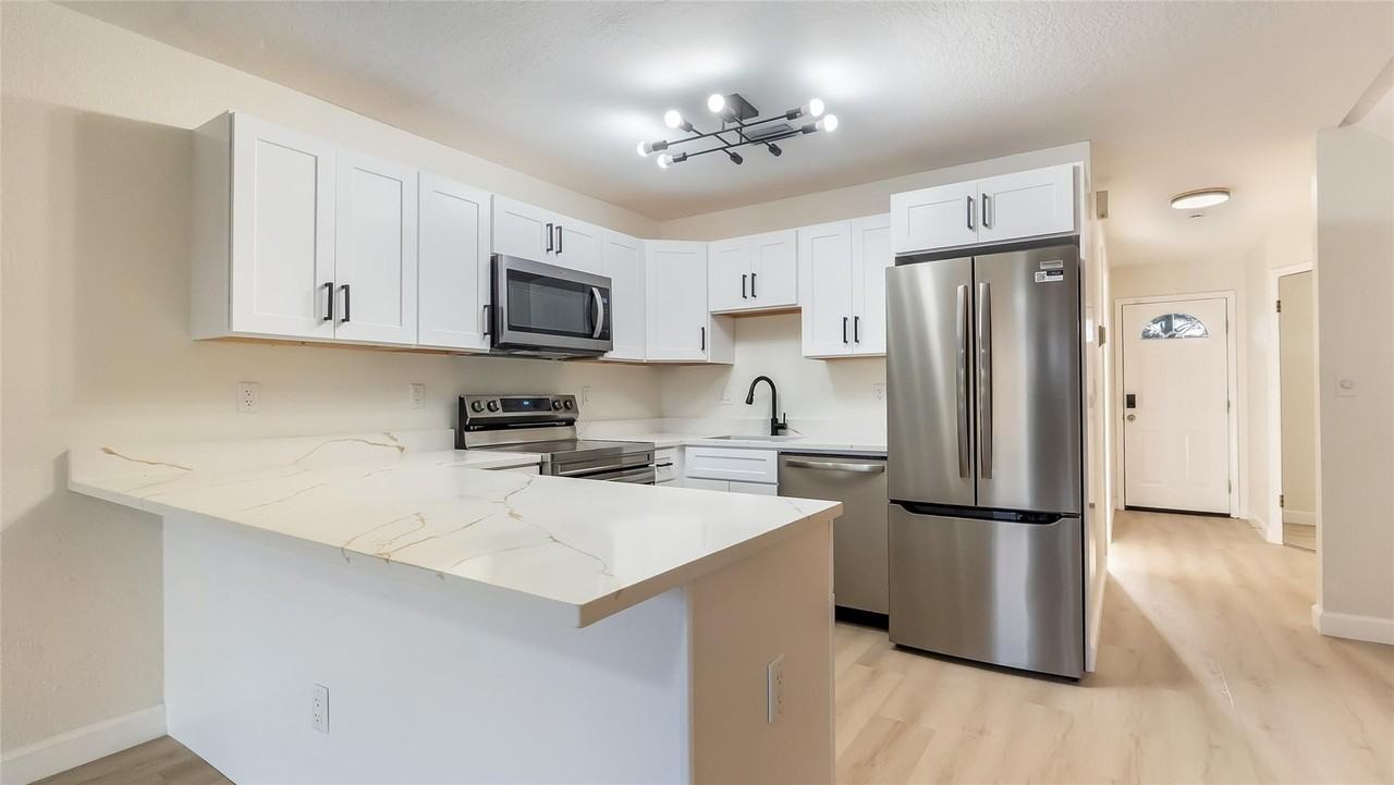 4979 Nw 82nd Ave Unit 705