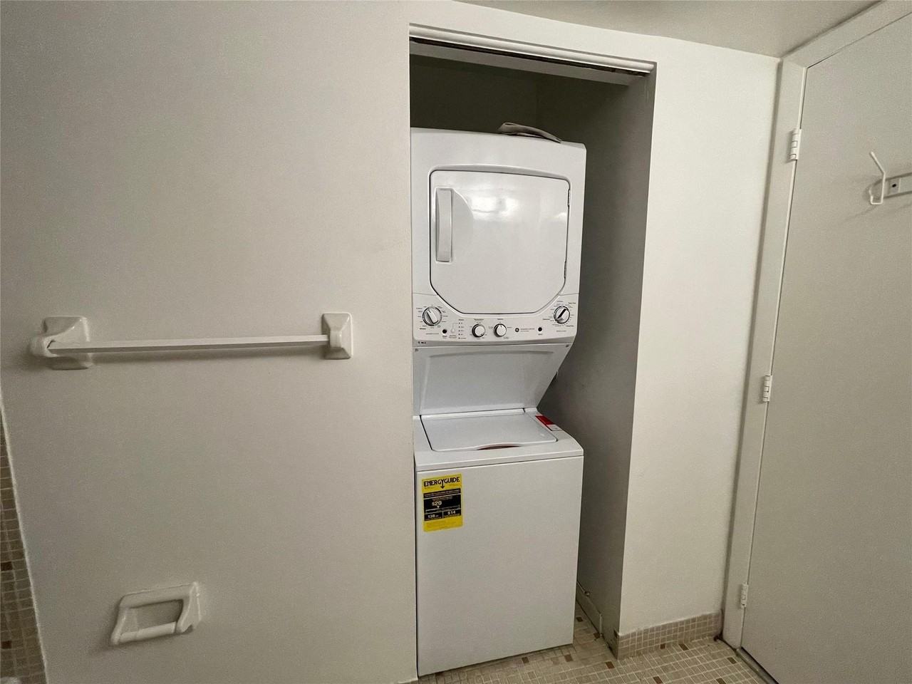 4155 Nw 90th Ave Apt 201 - Photo 6 of 31