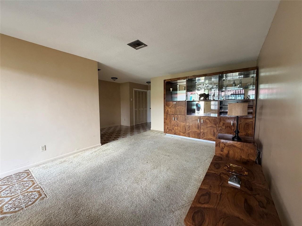 18 Sw 13th St Unit B