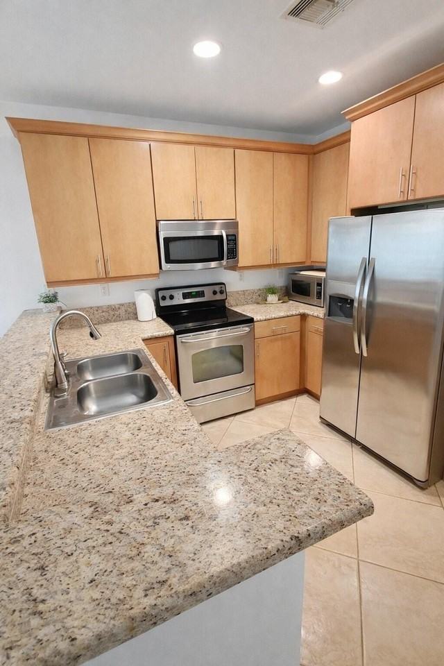 2521 Nw 31st Ct #2521 - Photo 2 of 5