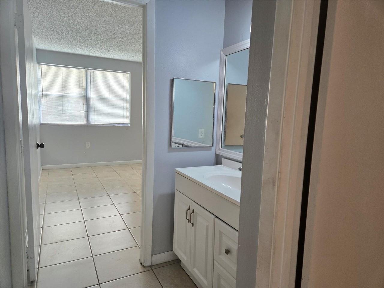 8100 Sw 21st Ct #8100 - Photo 7 of 9