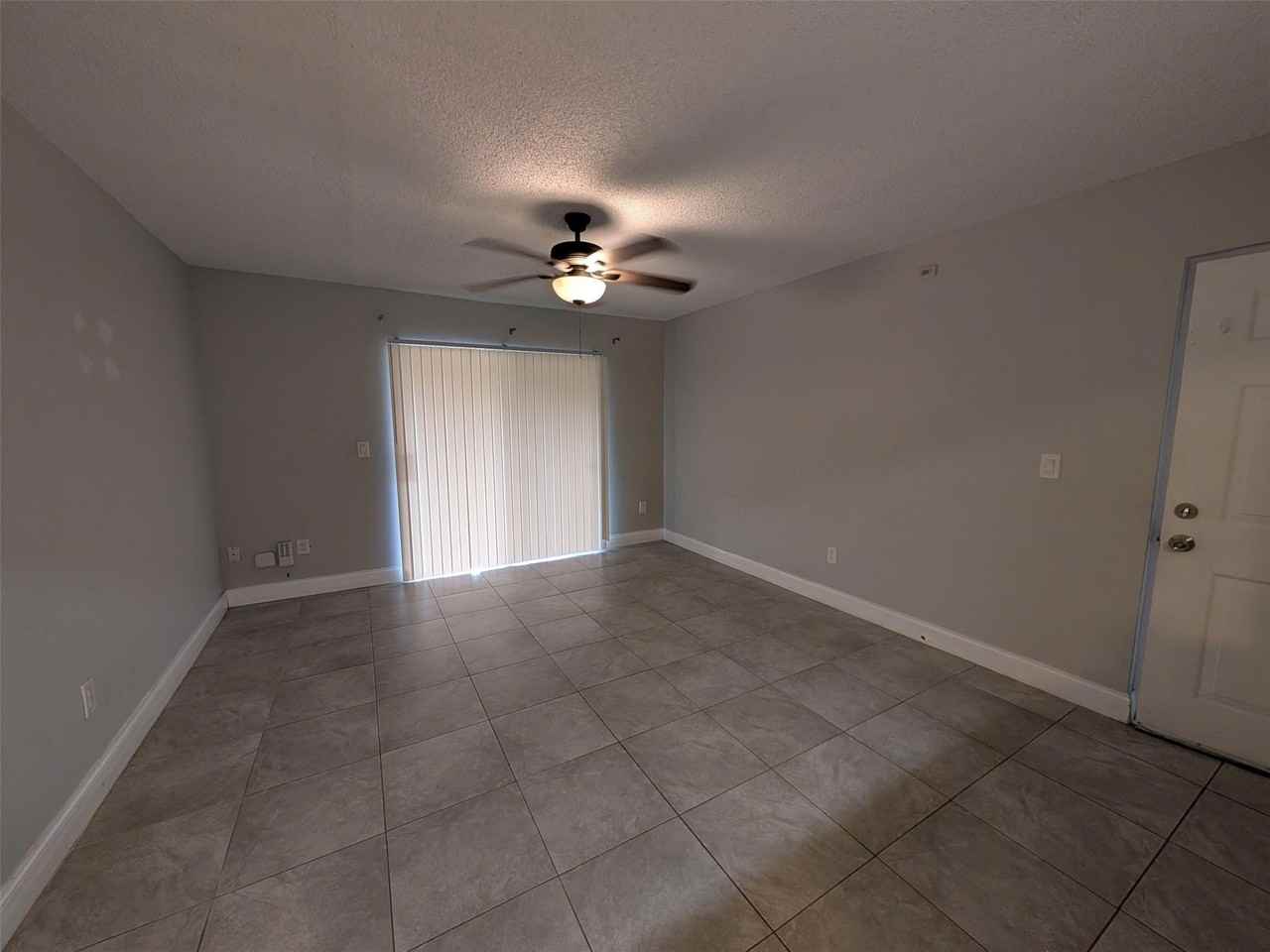 5550 Nw 61st St Apt 510 - Photo 2 of 28