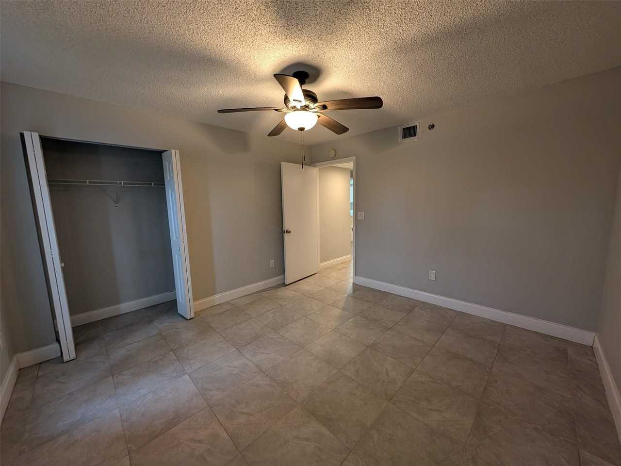5550 Nw 61st St Apt 510 - Photo 4 of 28