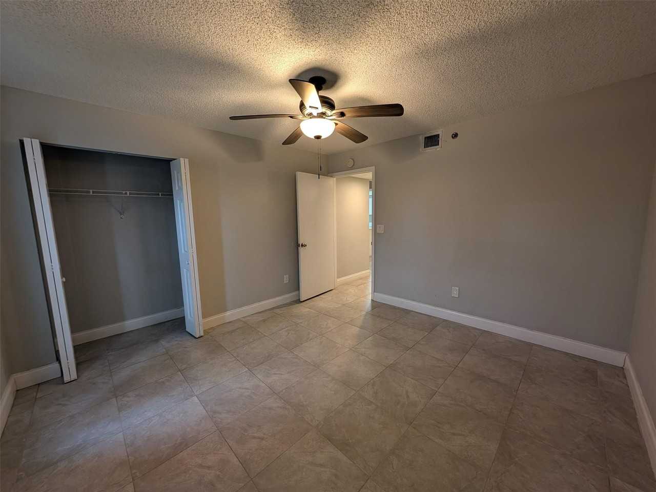 5550 Nw 61st St Apt 510 - Photo 7 of 28