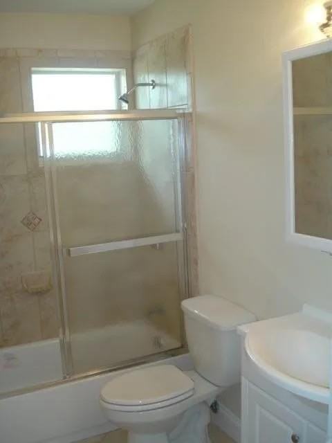 3611 Nw 6th Pl - Photo 3 of 5