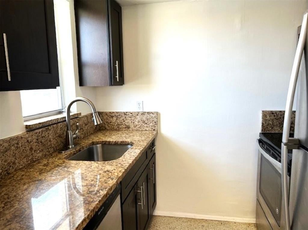 270 Ne 40th St #26 - Photo 5 of 11