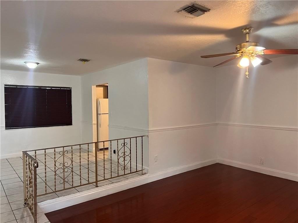 5201 Sw 19th St - Photo 6 of 12