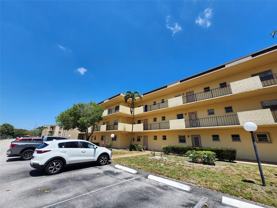 301 Cambridge Rd Apt 301 - Photo 1 of 1