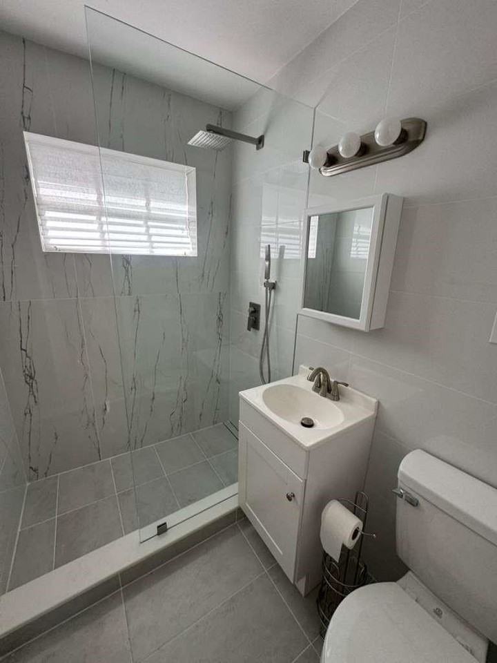 4871 Sw 24th Ave - Photo 3 of 14