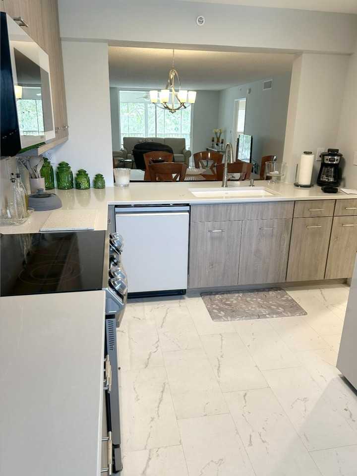 4734 Lucerne Lakes Boulevard N unit: 410 - Photo 5 of 26