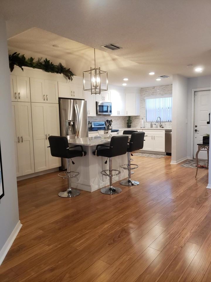 6021 Se Landing Way Apt 2 - Photo 5 of 35