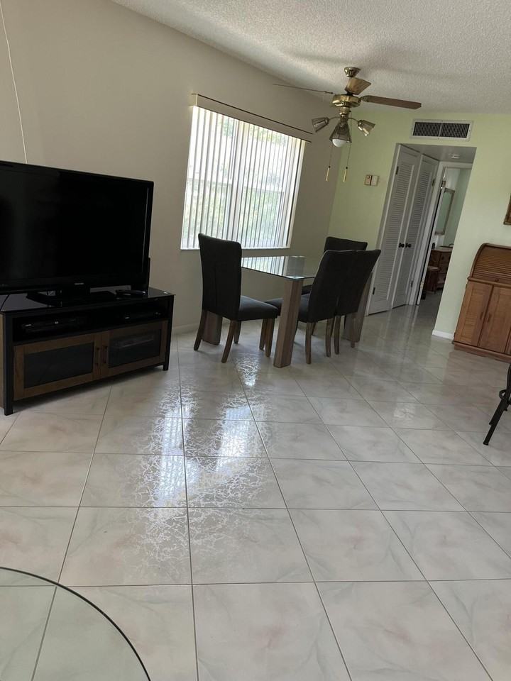 457 Flanders J Unit 457 - Photo 4 of 13