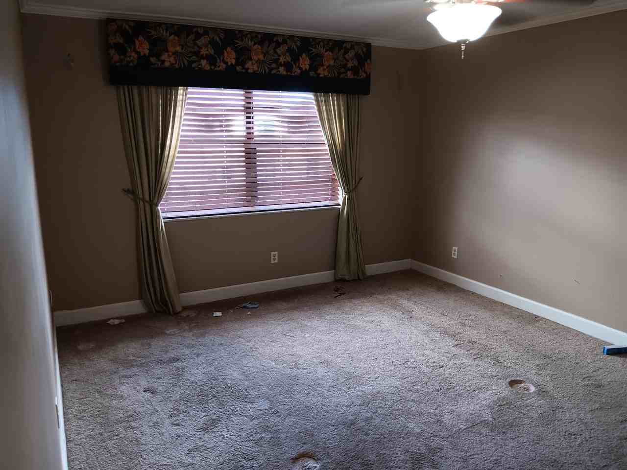 2050 Oleander Blvd Apt 2-202 - Photo 4 of 13