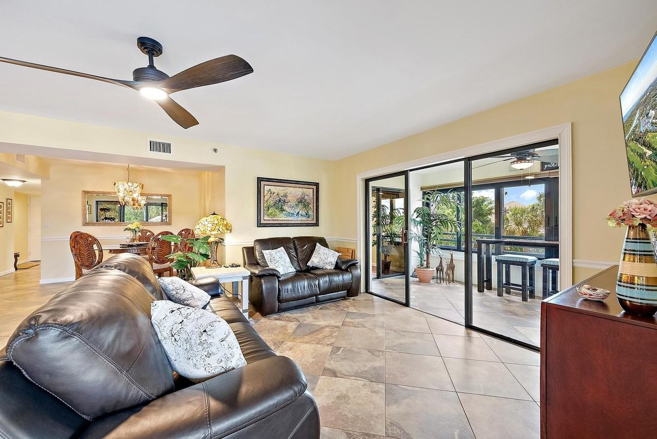 533 Oak Harbour Dr Unit 533 - Photo 6 of 37