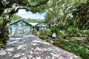 9460 Seagrape Dr - Photo 1 of 1