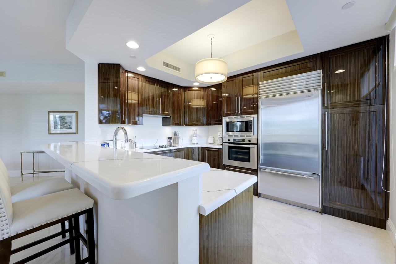 2700 N Ocean Dr Apt 306b - Photo 6 of 37