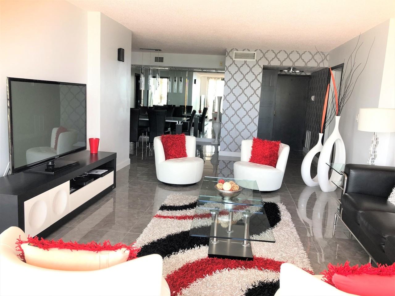 3400 N Ocean Dr Apt 905 - Photo 4 of 50