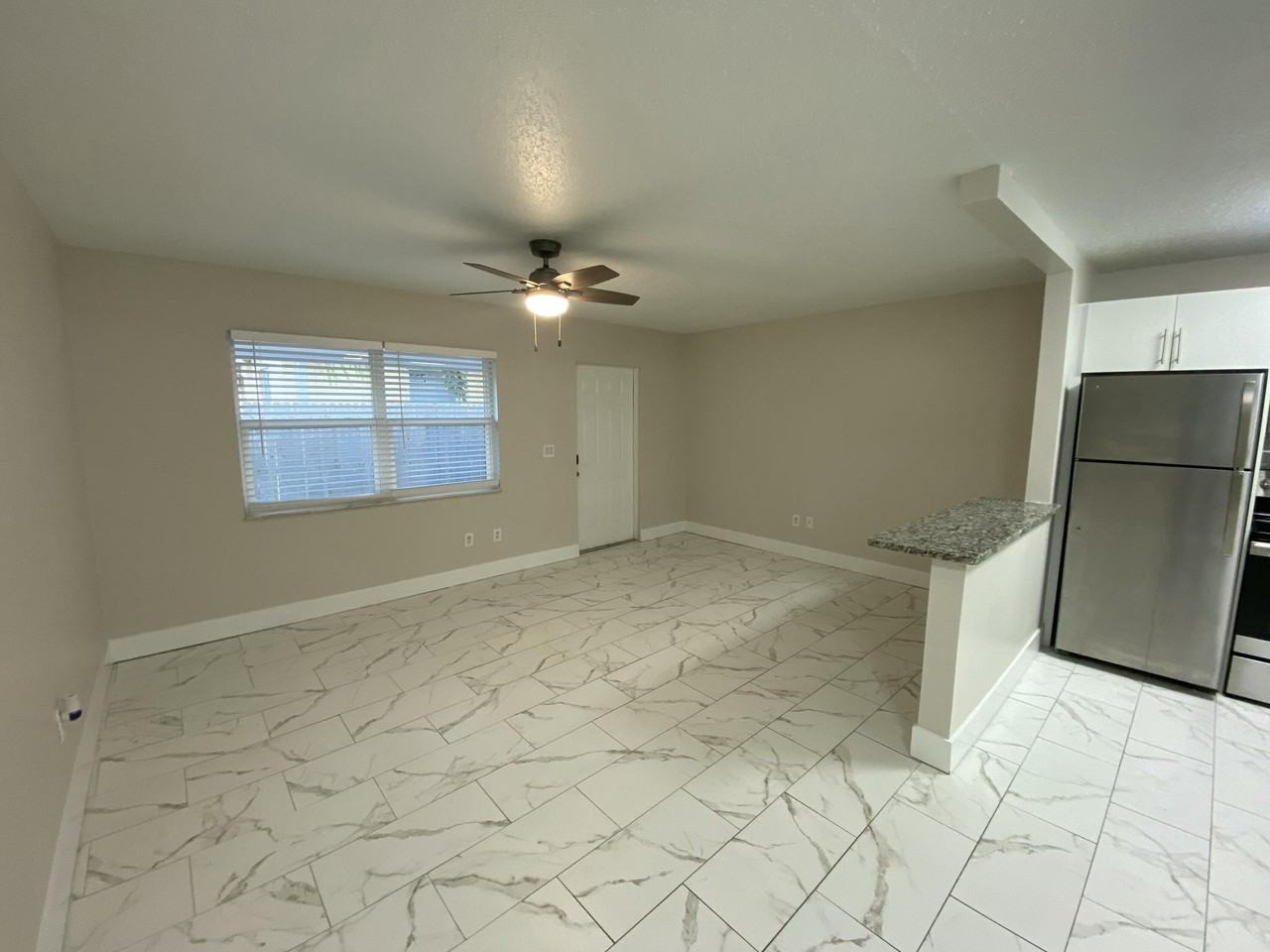 914 N Federal Hwy Apt 2 - Photo 2 of 13