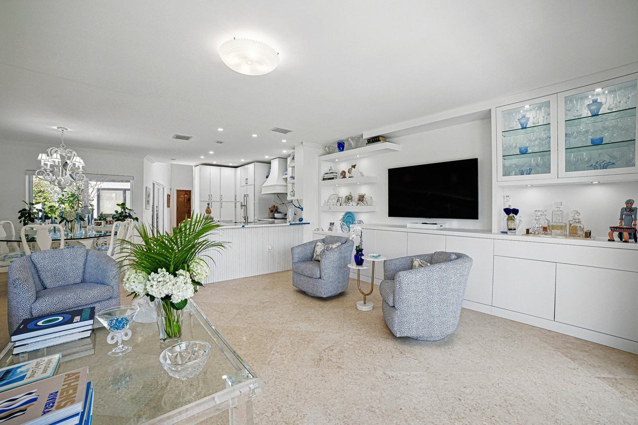 3474 S Ocean Blvd Apt 14 - Photo 4 of 50