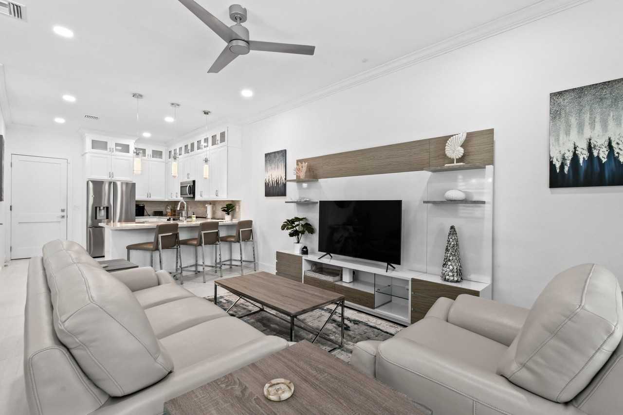 4650 Se Manatee Way - Photo 5 of 50