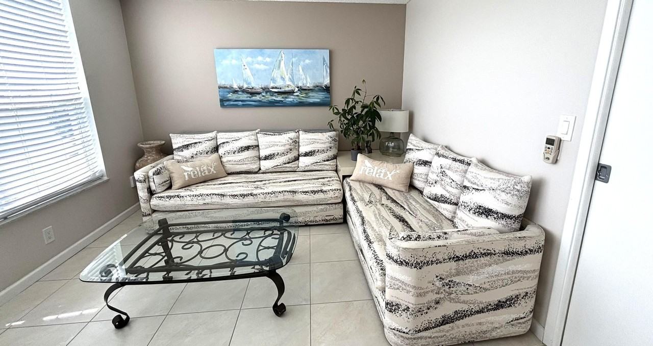 605 Oaks Dr Apt 503 - Photo 7 of 15