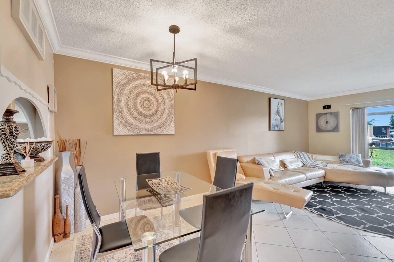 7101 Golf Colony Ct Apt 102 - Photo 3 of 23