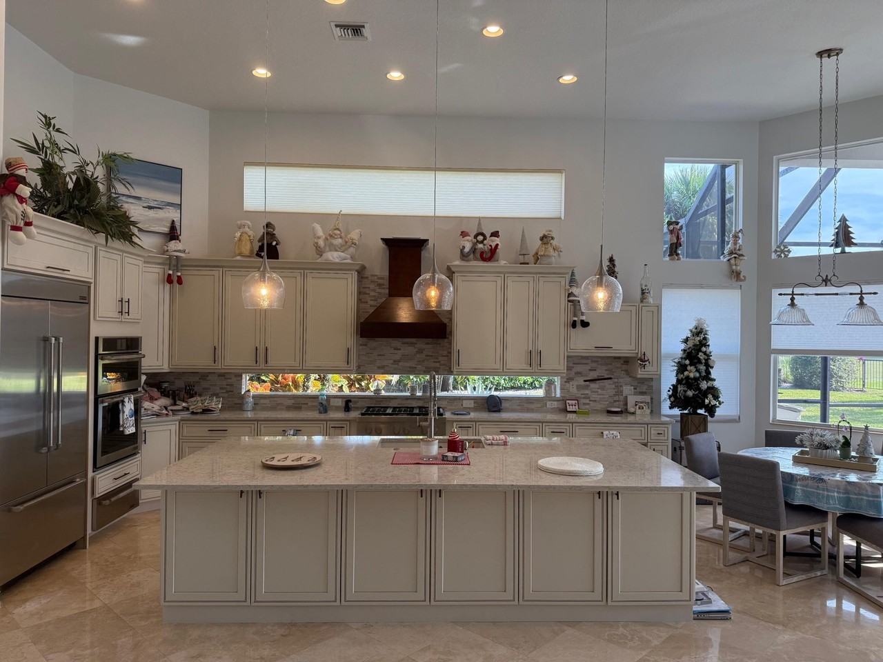 182 Rosalia Ct - Photo 3 of 32