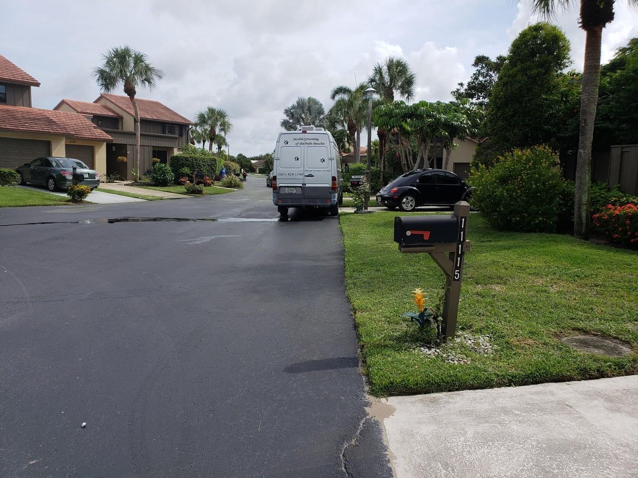 11115 Oakdale Rd - Photo 2 of 30