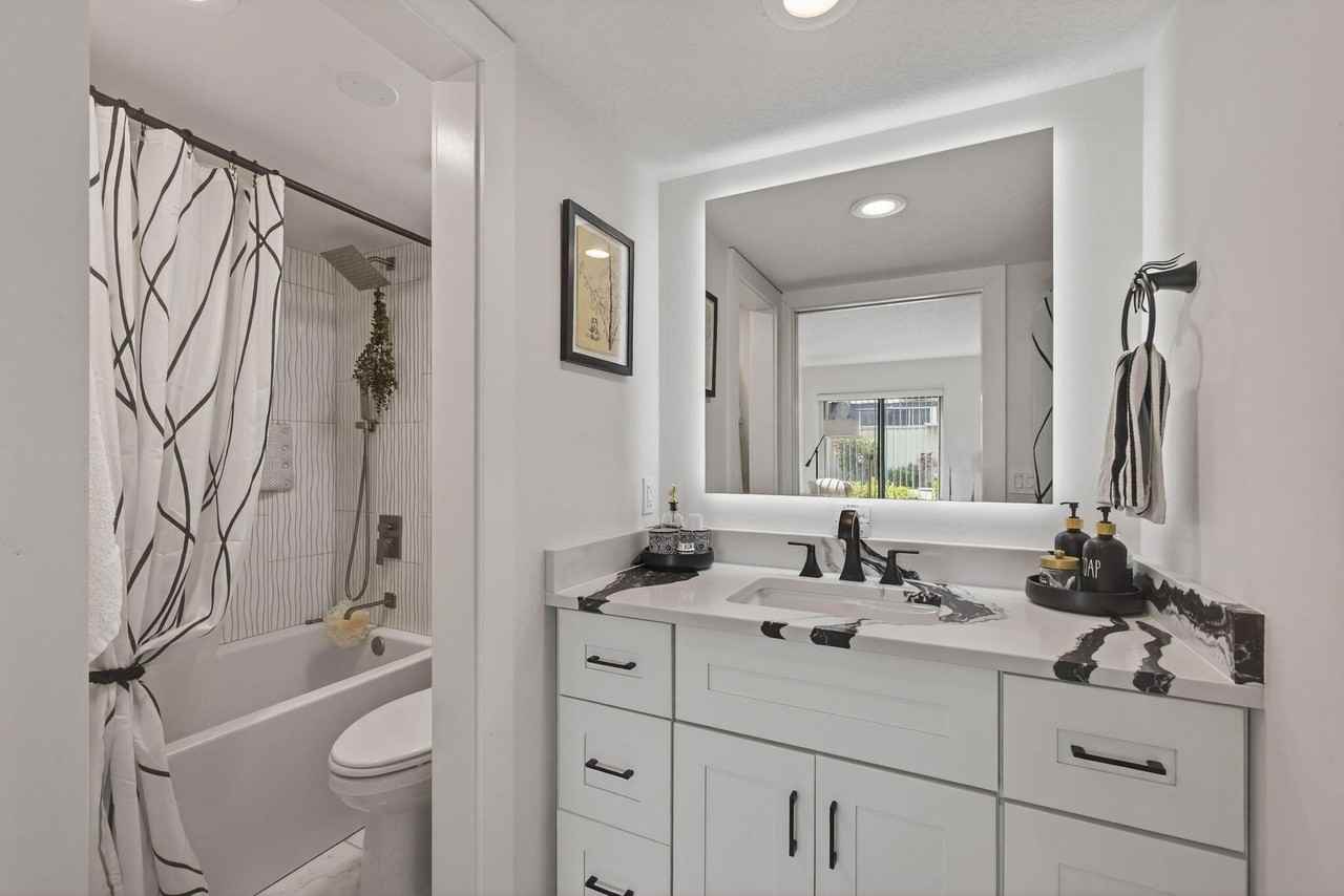 2532 Boundbrook Dr S Apt 102 - Photo 3 of 29