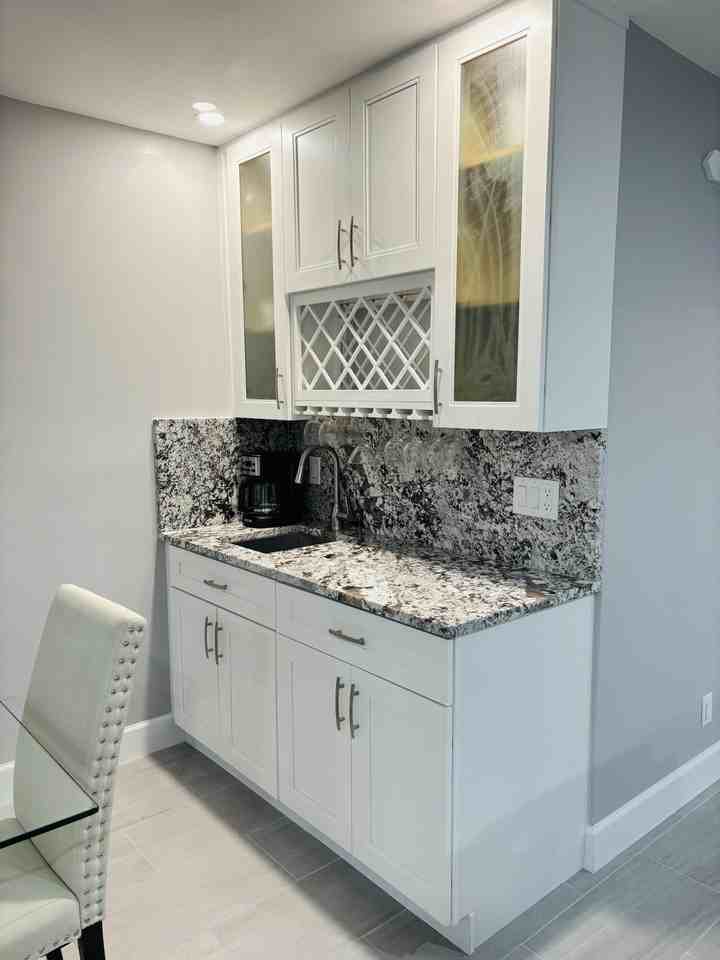 222 Se 3rd St - Photo 6 of 40