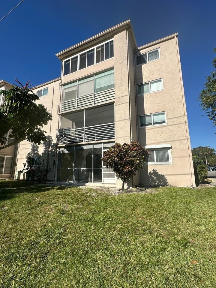 225 Bonnie Blvd Apt 116 - Photo 4 of 29