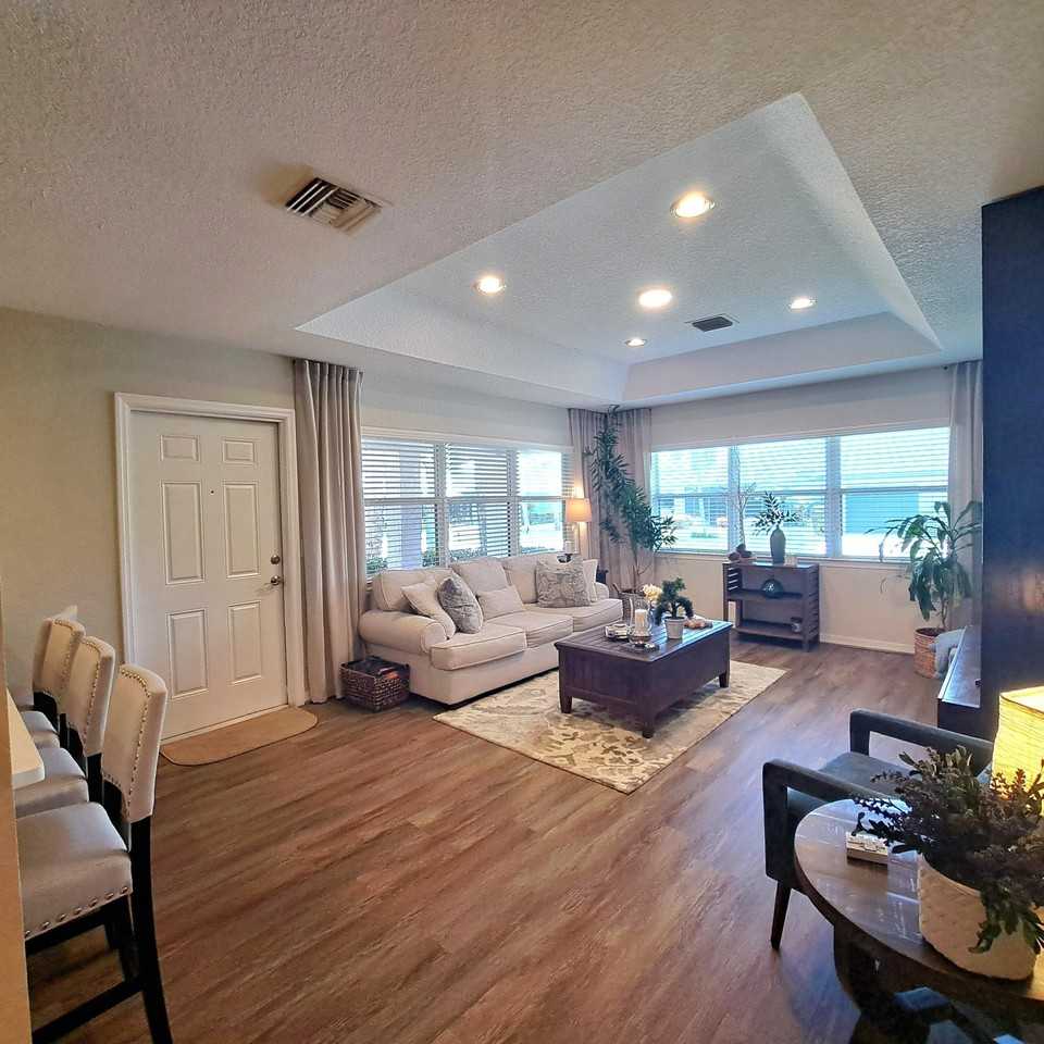 1747 N Dovetail Dr Unit A - Photo 2 of 12