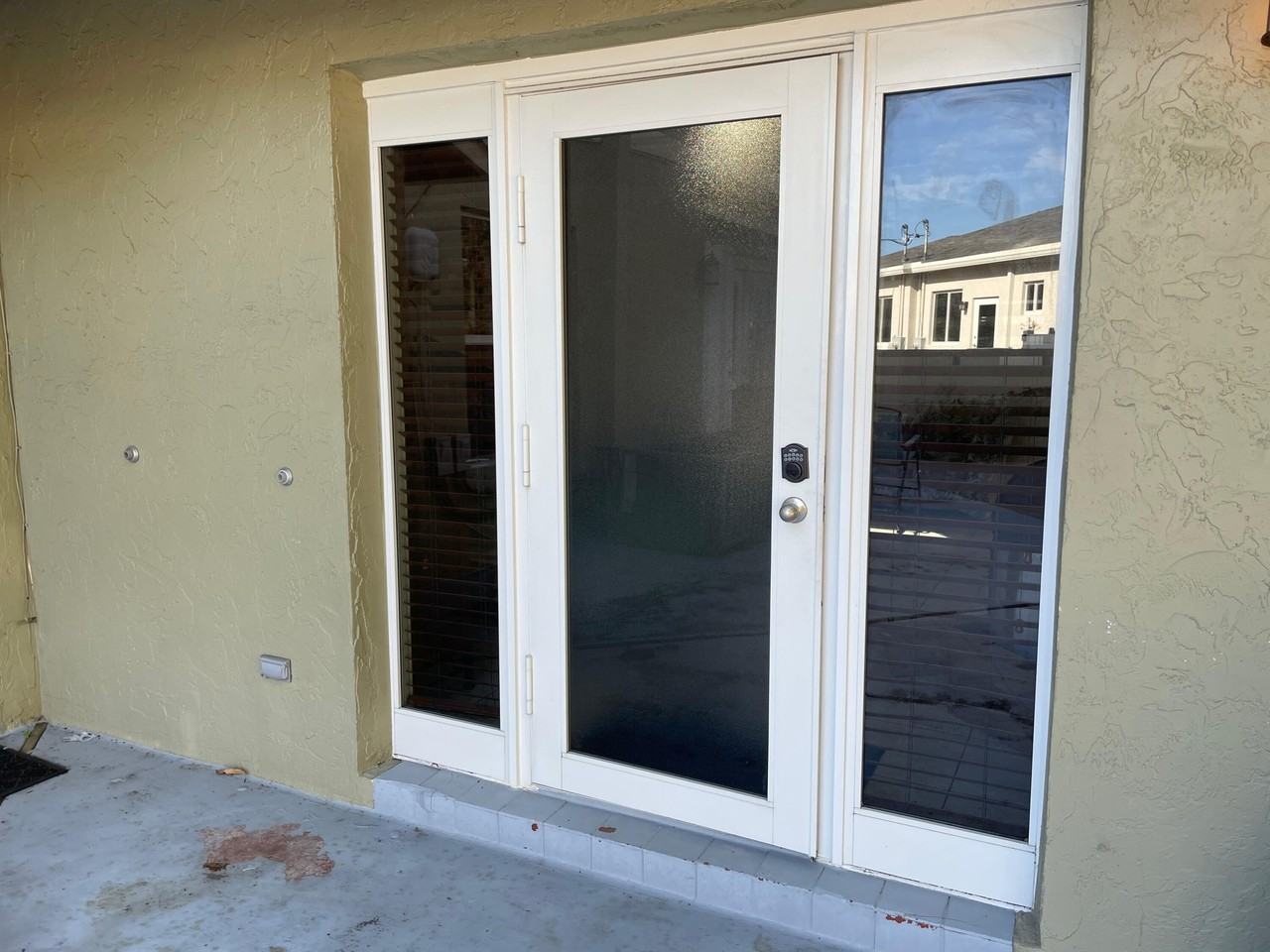 711 NE 14 Street unit: Studio - Photo 4 of 20