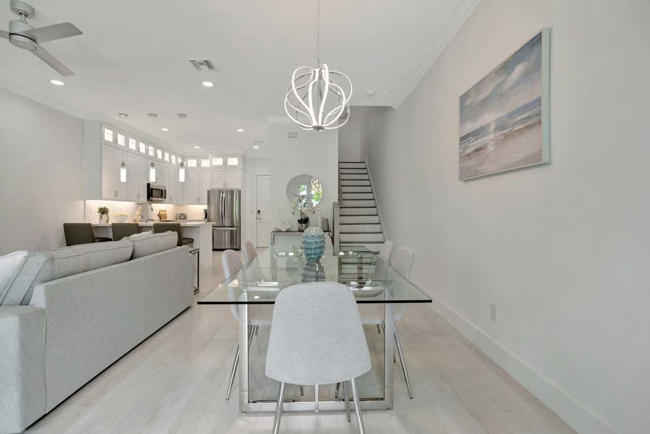 4680 Se Manatee Way - Photo 5 of 31