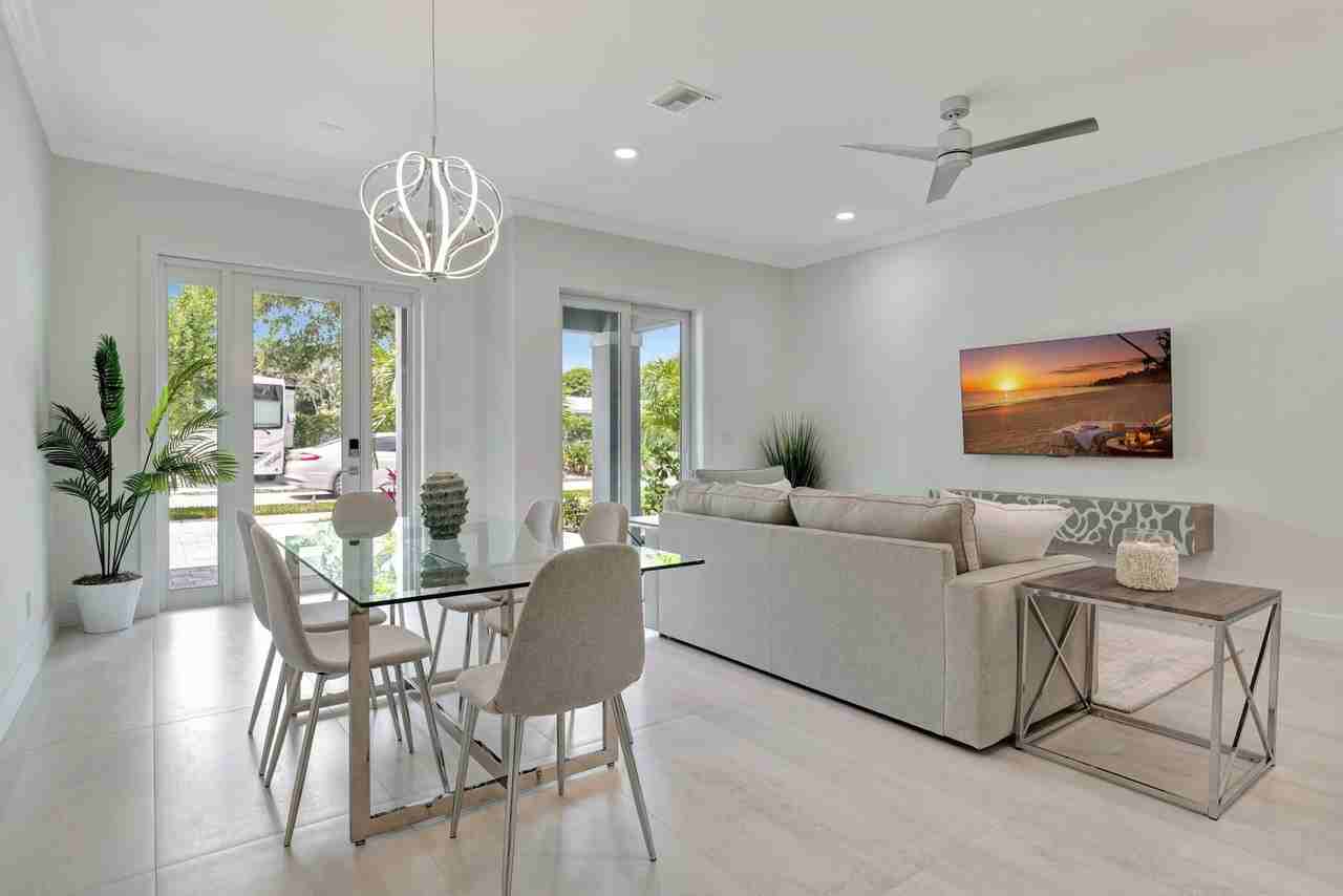 4680 Se Manatee Way - Photo 6 of 31