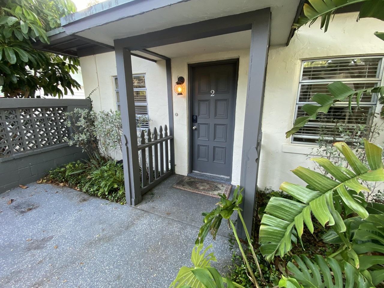 131 S Federal Hwy Apt 2 - Photo 2 of 13