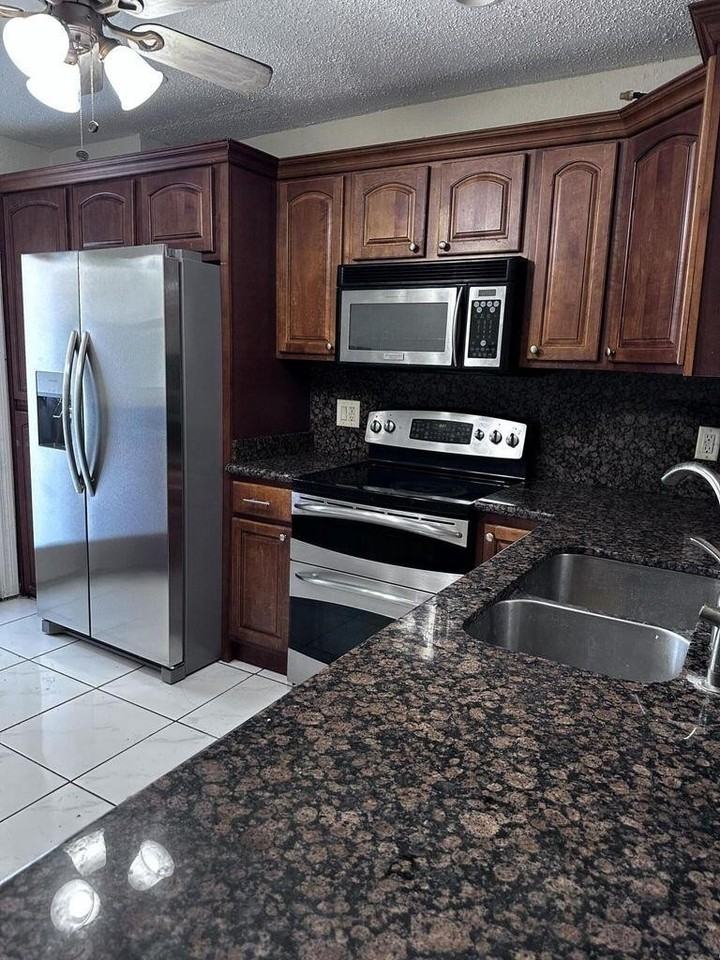 6200 S Falls Circle Dr Apt 310 - Photo 4 of 37