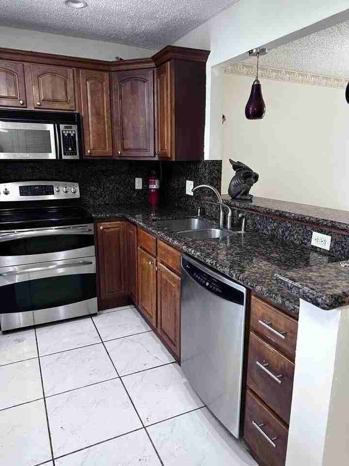 6200 S Falls Circle Dr Apt 310 - Photo 6 of 37