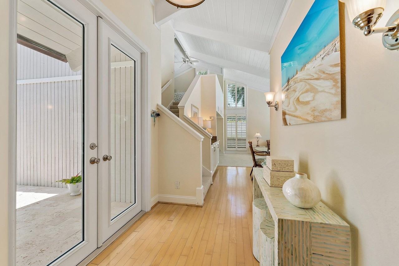 107 Mako Ln - Photo 3 of 41