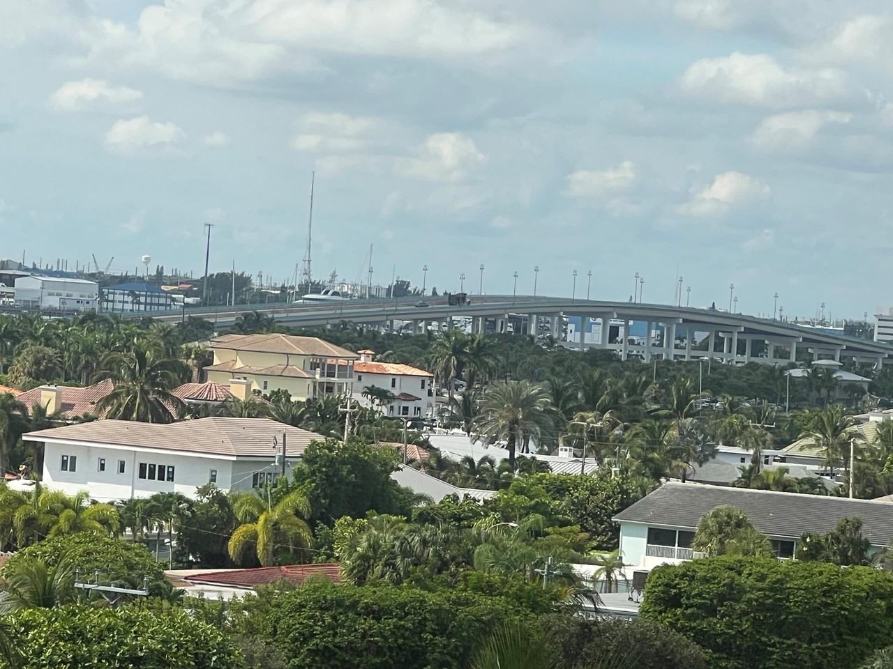 3400 N Ocean Dr Apt 706 - Photo 5 of 43