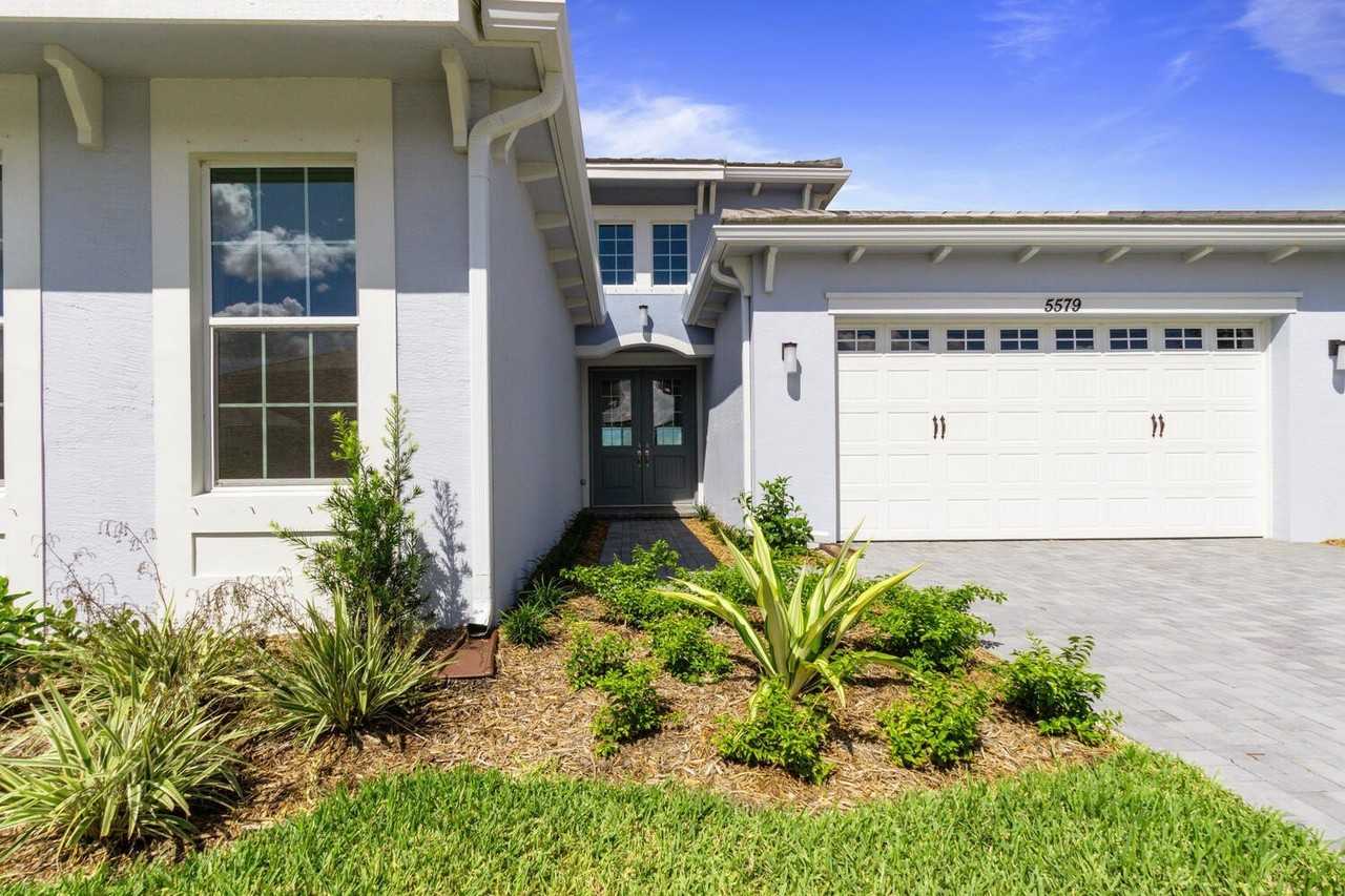 5579 Liberty Ln - Photo 3 of 50